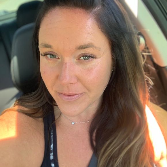 Meet your Posher, Rachel - Picture 1 of 1